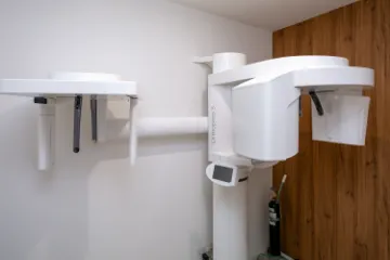 高性能な機器を活用した精密な治療